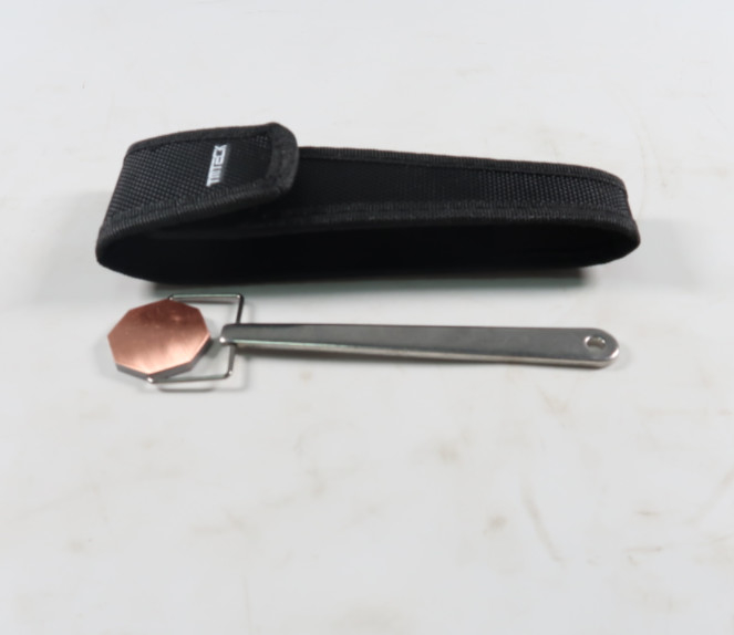 Pie Gauge #1 Magnetic Pie Indicator / Pie Shaped Magnetic Particle Field Indicator